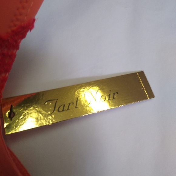 Tart Noir Collections Split X Strap Lacy Bra - Picture 7 of 12